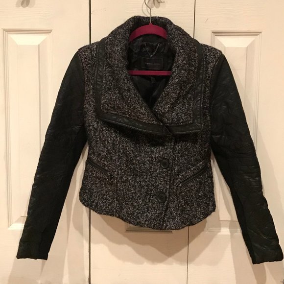 BCBGMaxAzria Jackets & Blazers - BCBGMaxAzria Women's Tweed Jacket